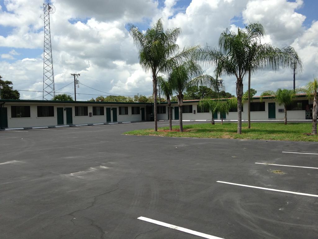 Economy Inn Okeechobee Exterior foto