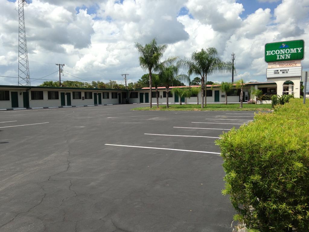 Economy Inn Okeechobee Exterior foto