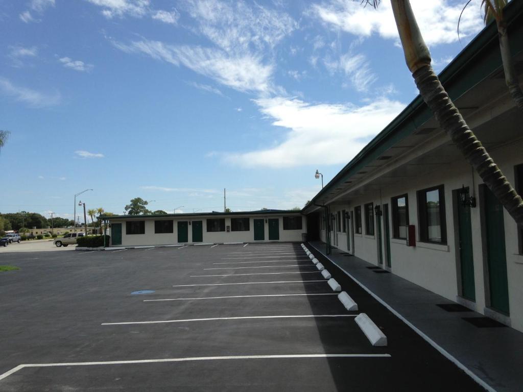 Economy Inn Okeechobee Exterior foto